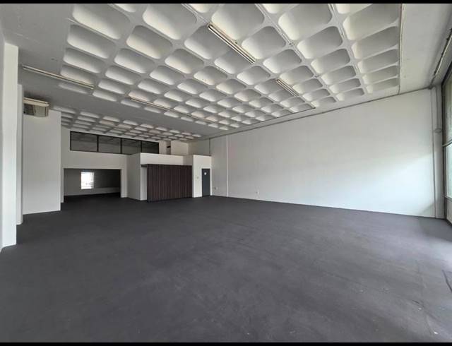 RETAIL PROPERTY TO RENT IN SILVER LAKES